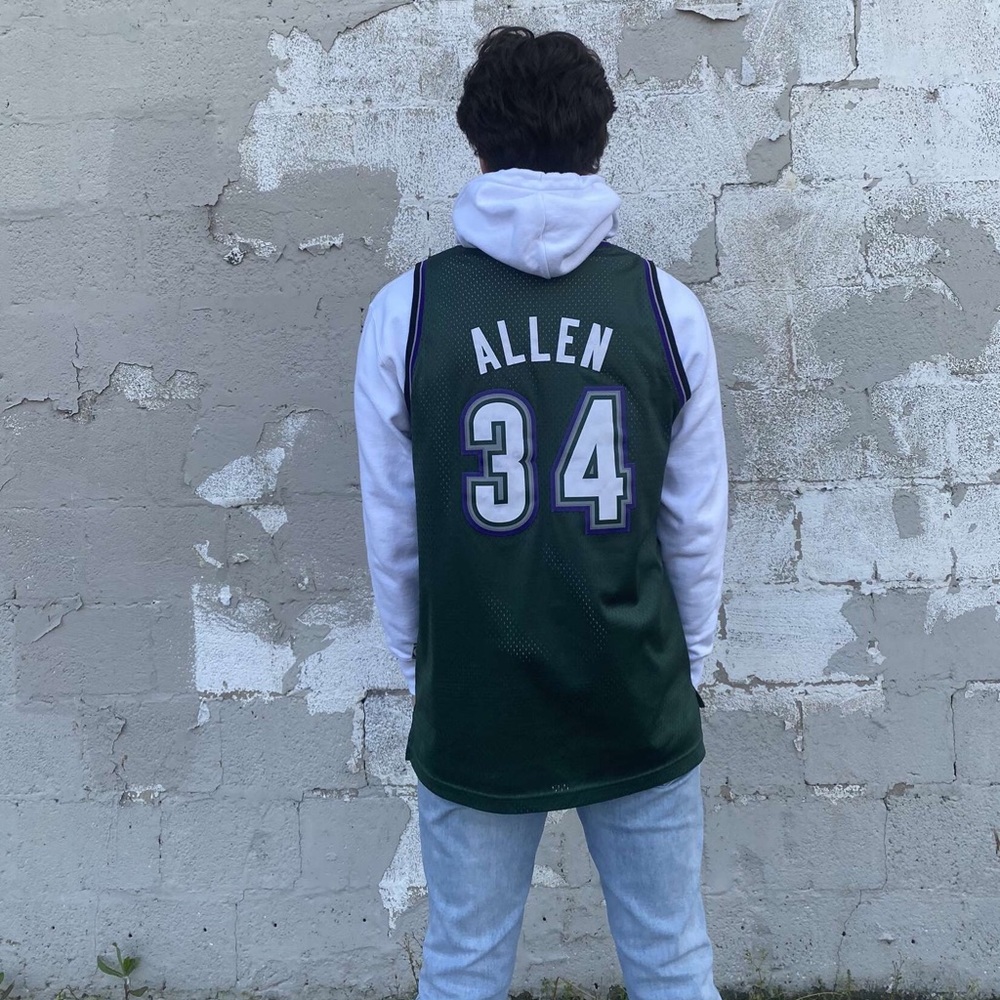 Milwaukee Bucks Ray Allen Jersey *Authentic* - Picture 4 of 4